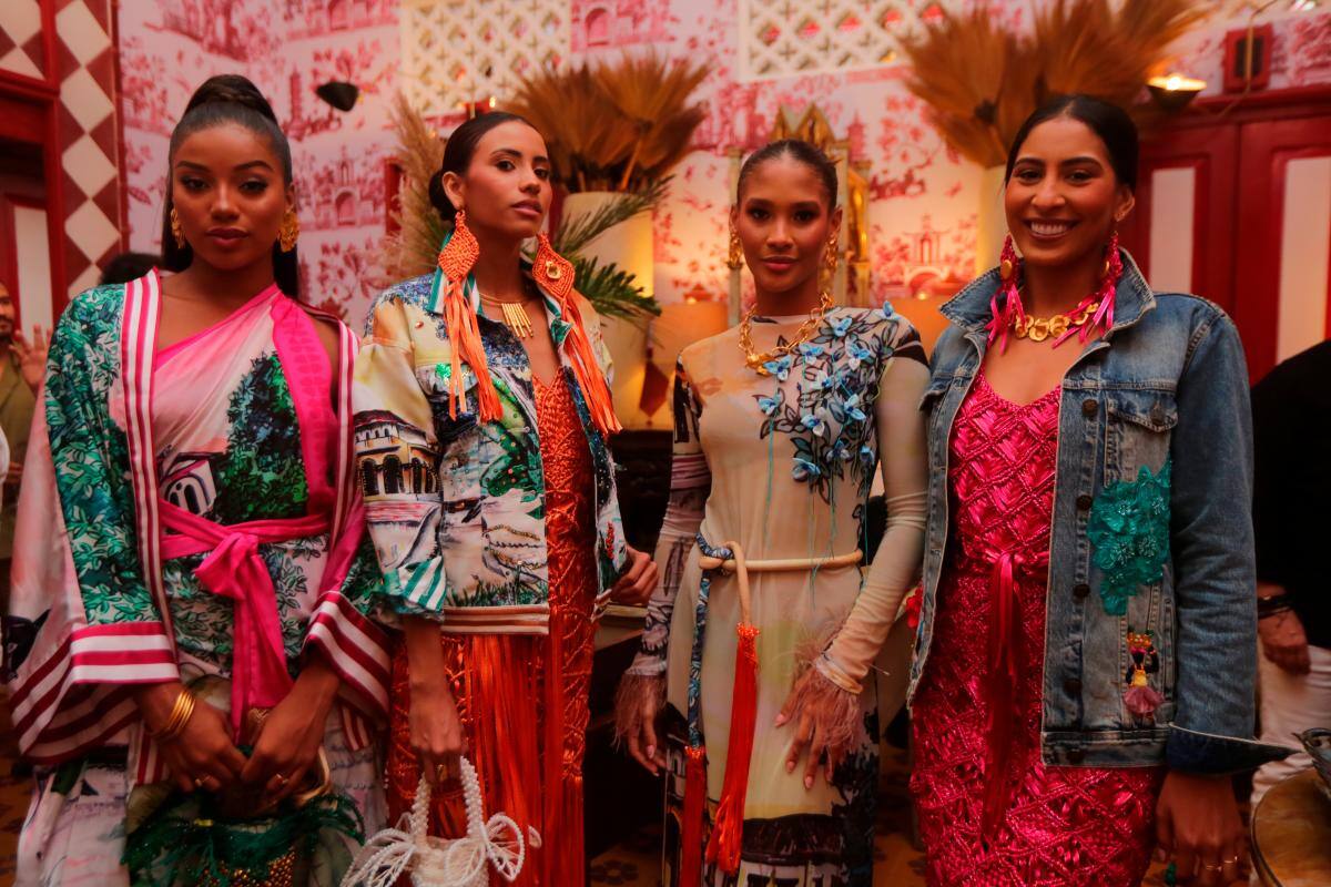 Rosa Bossio, Yaniris Castelar, María José Ayazo y Estefany Meza.