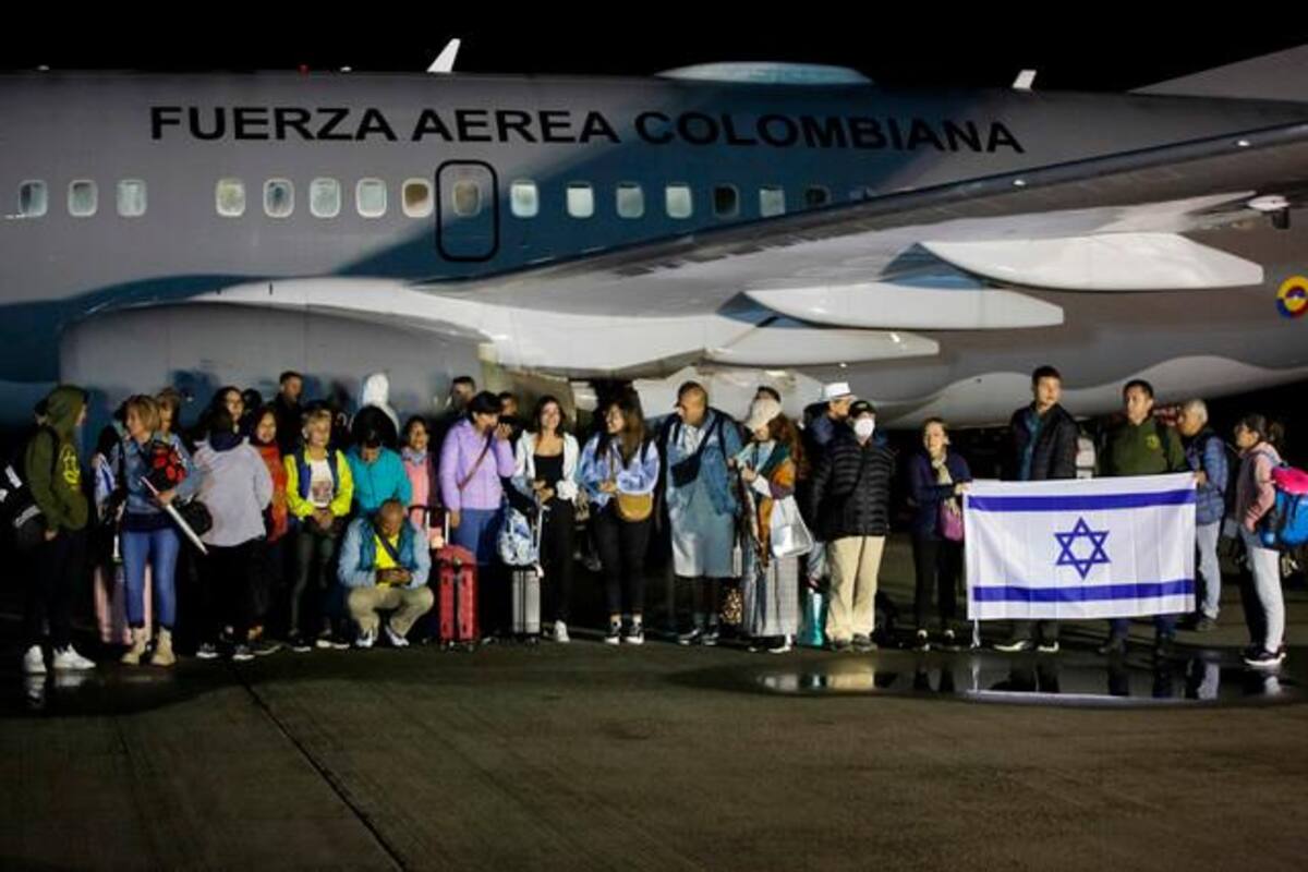 Ya arribó el último vuelo humanitario con colombianos rescatados desde Israel
