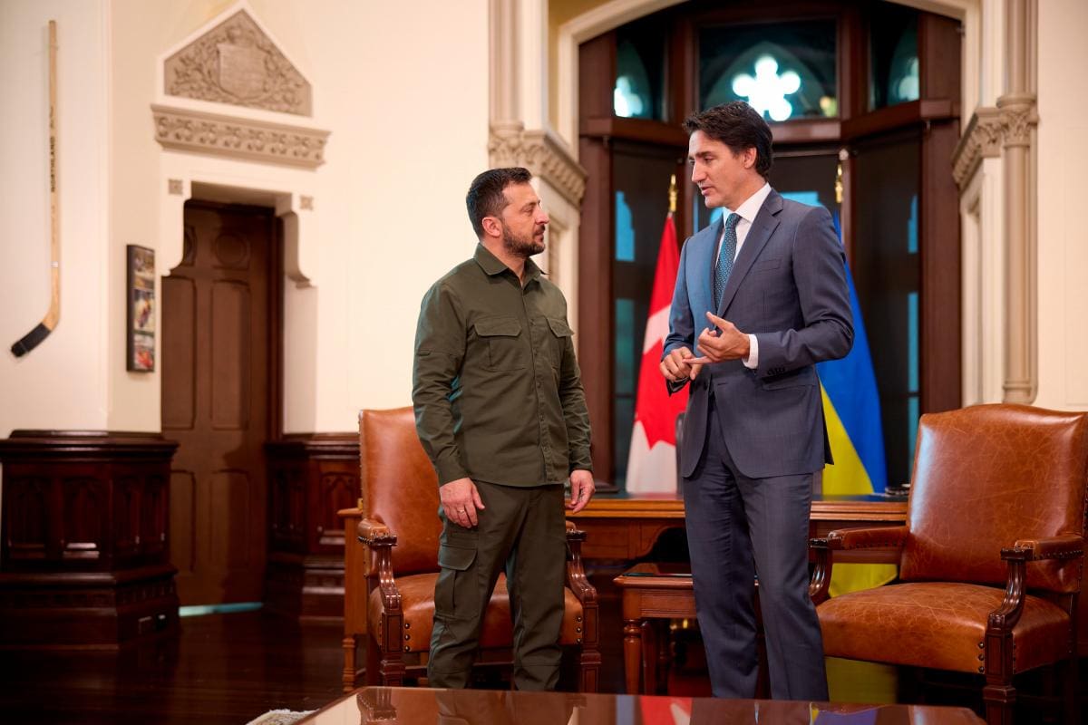 Ucrania firma acuerdo comercial con Canadá y consigue nueva ayuda militar