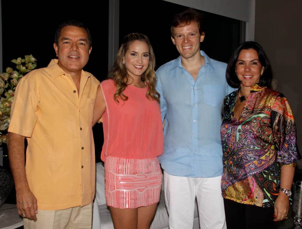 Jairo Vélez, María Carolina Otero, Antonio Lozano Morales y Mercelena Berrío de Vélez. Zenia Valdelamar/El Universal/