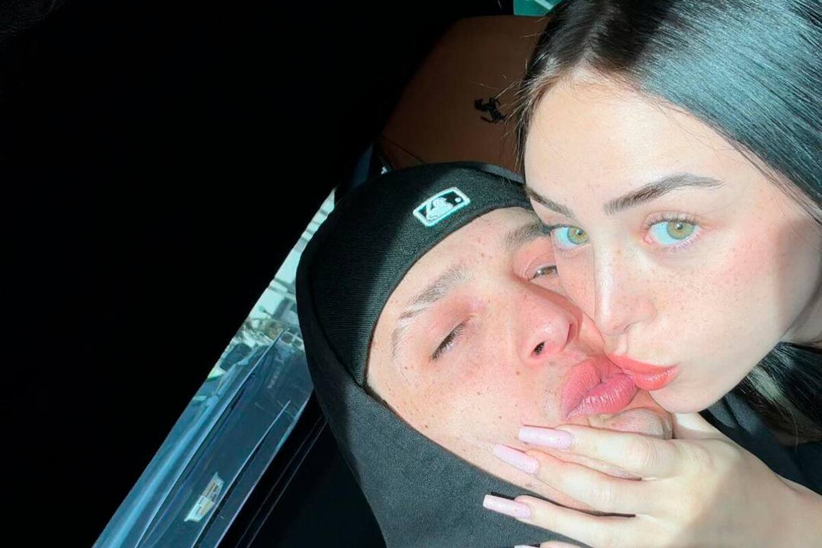 Así inició la efímera historia de amor entre Peso Pluma y Nicki Nicole