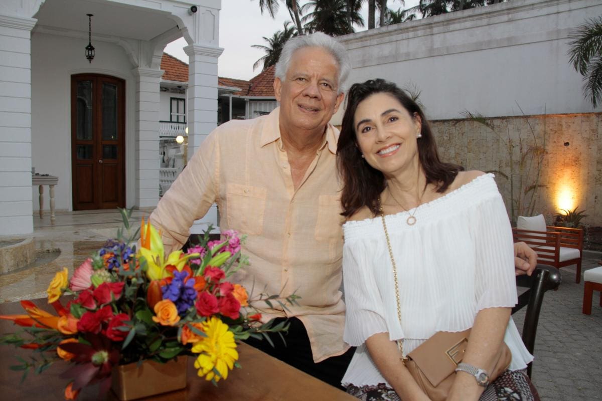 Roberto Alcocer y Diana Vidales.