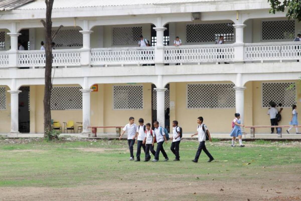 Dos áreas del Fernández Baena fueron clausuradas para prevenir riesgos en los estudiantes. Archivo El Universal