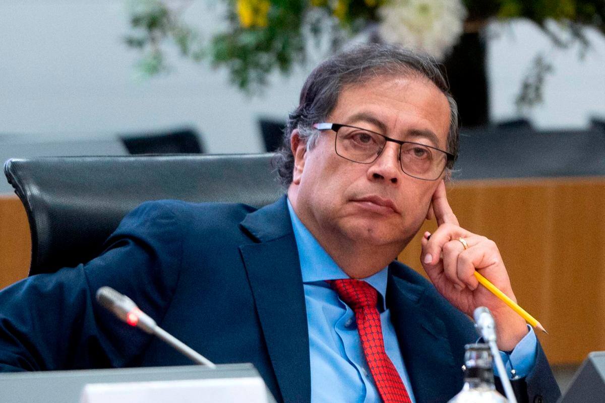 Petro acusa a prensa de usar falsedades en “guerra jurídica” contra su Gobierno