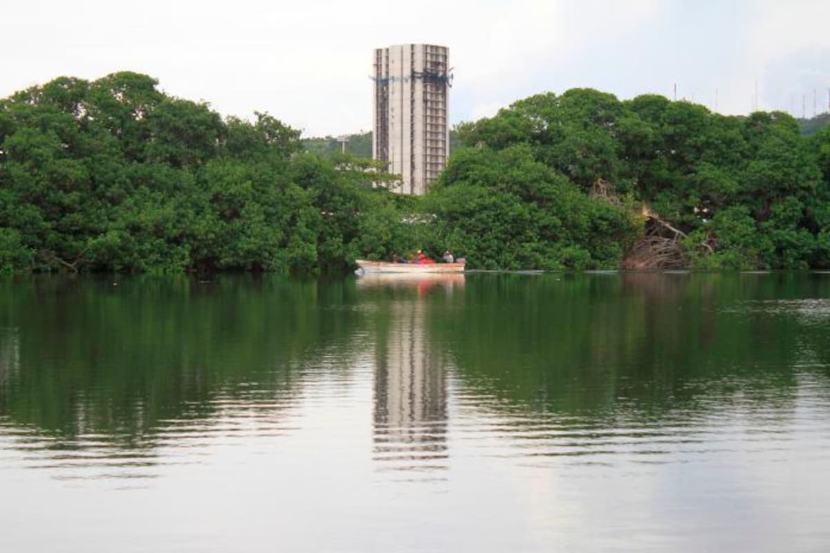 Tras orden de demolición, constructora de Aquarela demanda al Estado