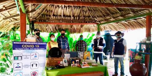 570 excombatientes se benefician con tecnología y capacitaciones