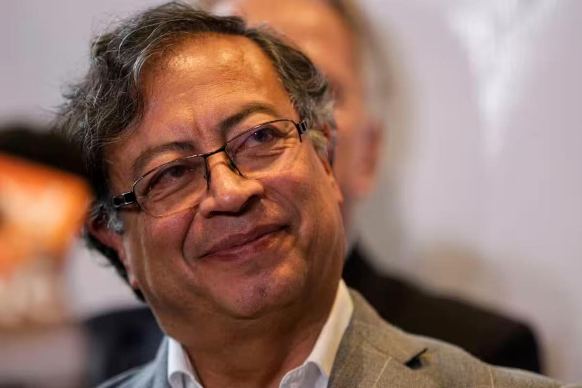 La imagen de Petro que se hizo viral en el fútbol africano