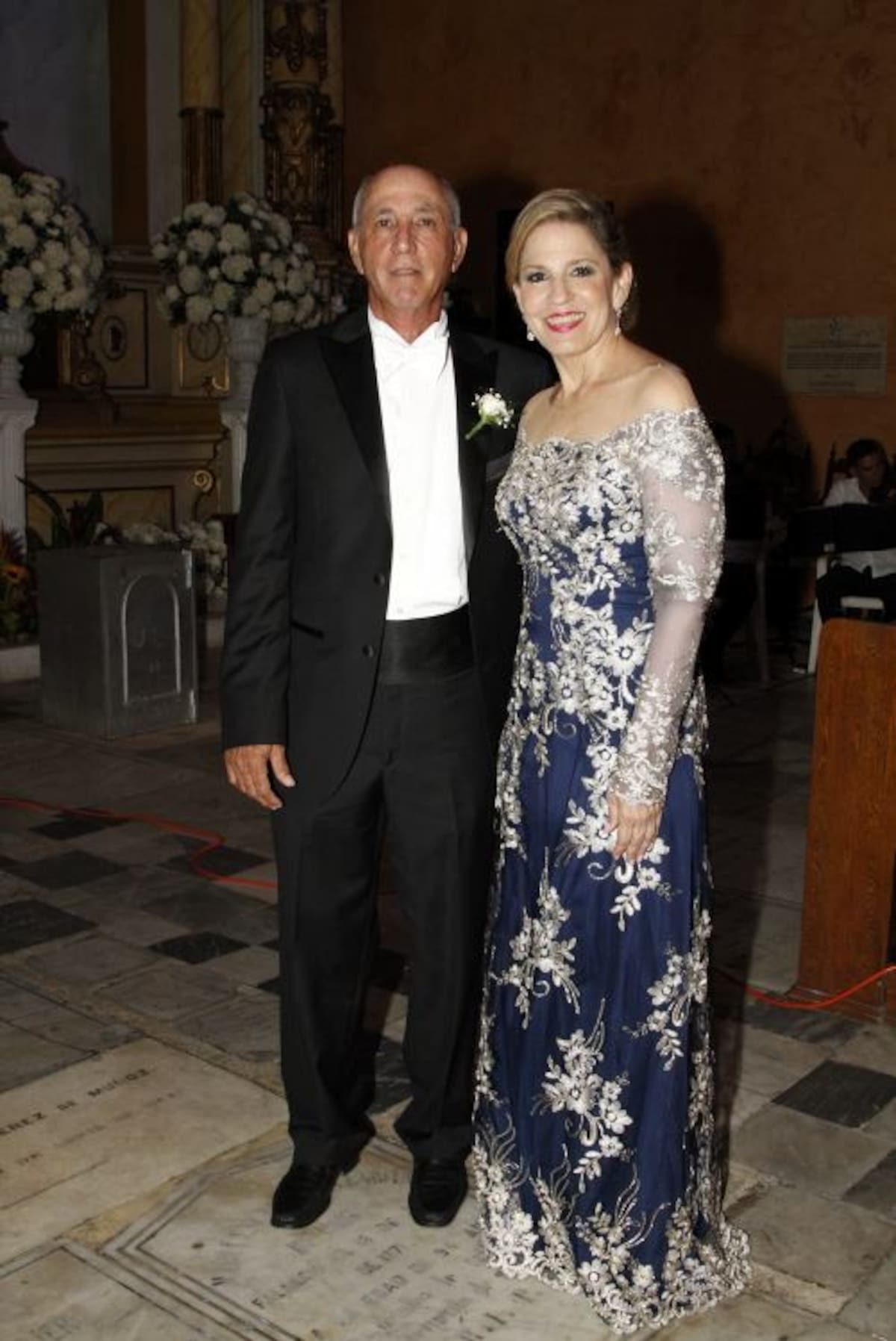 Los padres del novio, Fernando Gómez Vélez y Toya De La Espriella de Gómez.
