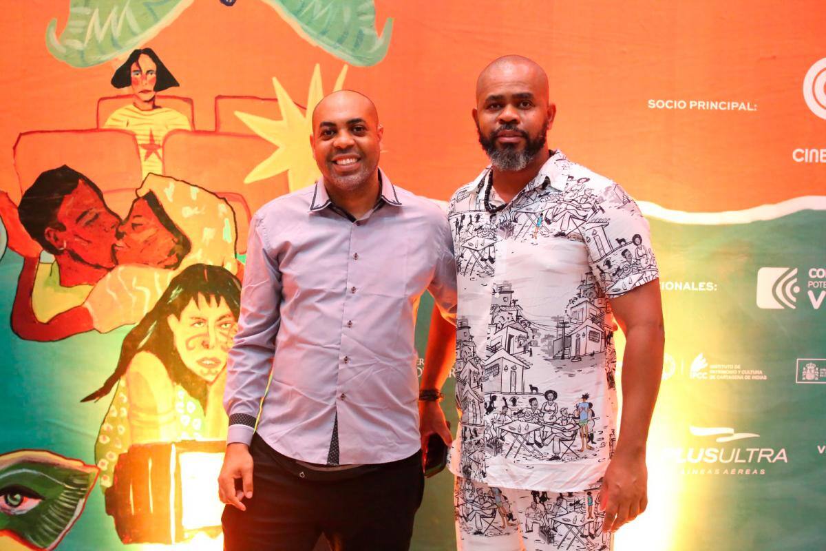 Uilton Oliveira y Davidson D. Candanda.