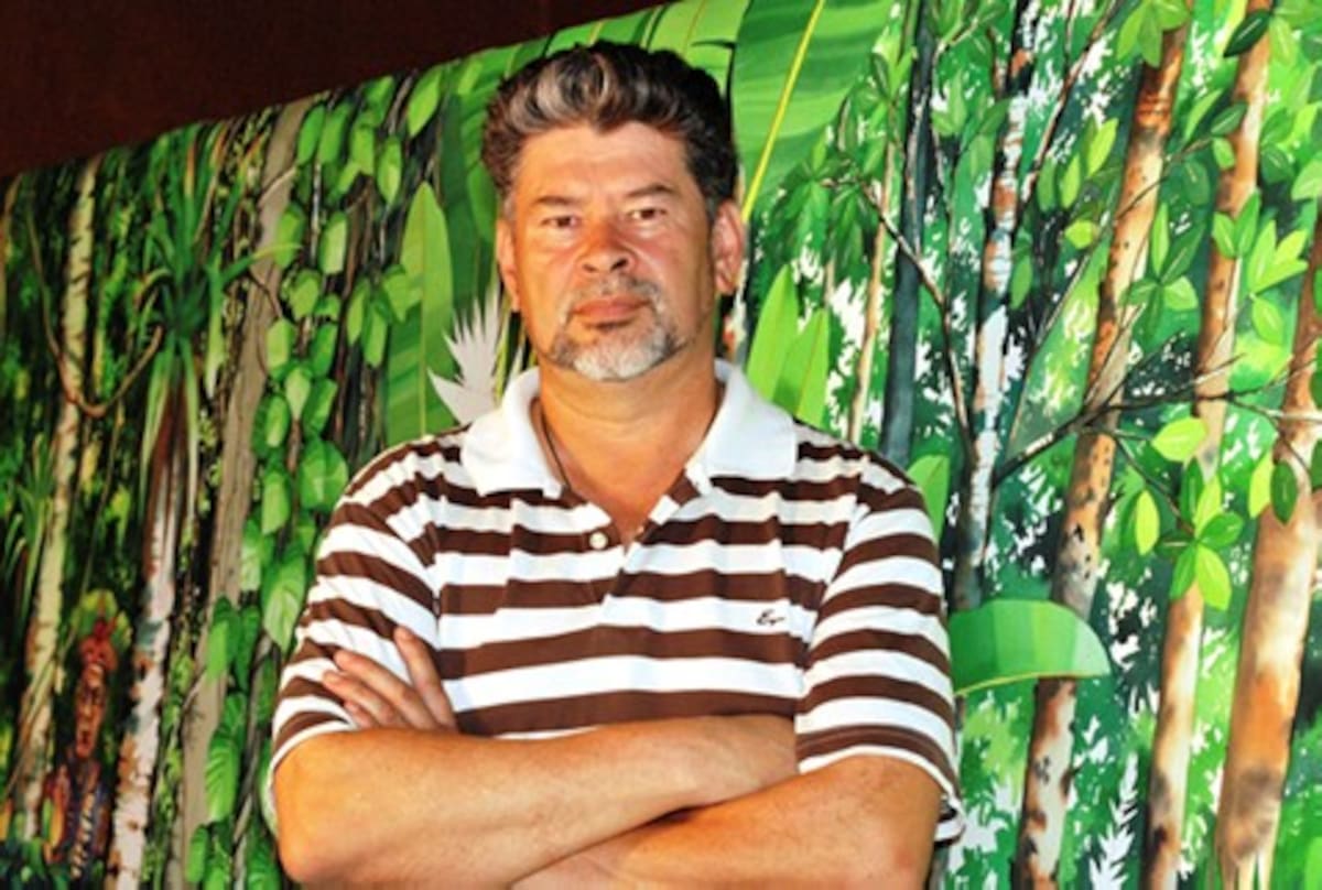 César Bertel.