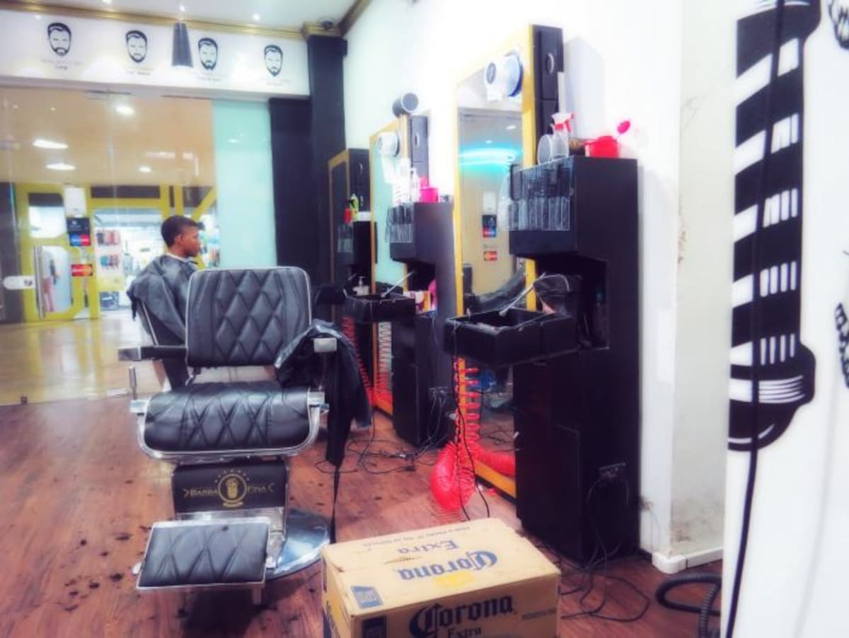 BARBA FINA. Una barbería innovadora que mezcla el 'vintage' con lo moderno. SHARIK ESTRADA