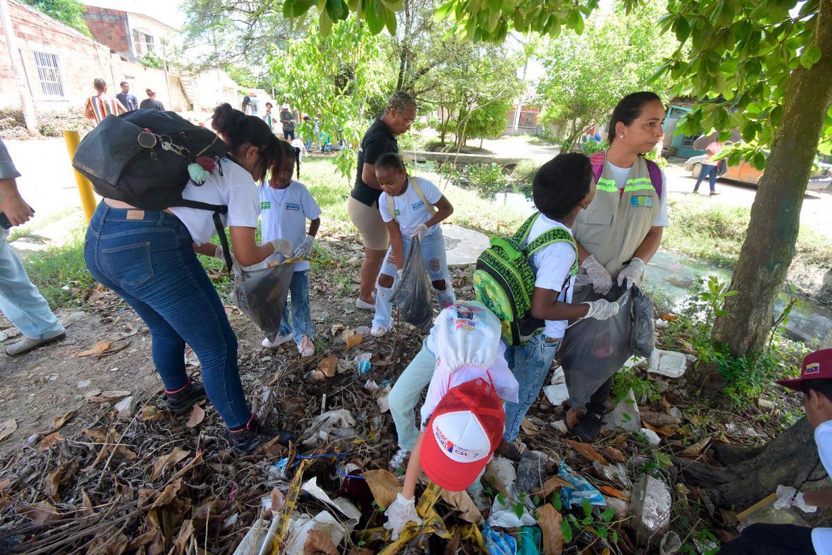 La jornada sirvió para sensibilizar a 50 mil habitantes sobre el adecuado manejo del plástico, cartón, vidrio y aceite usado.