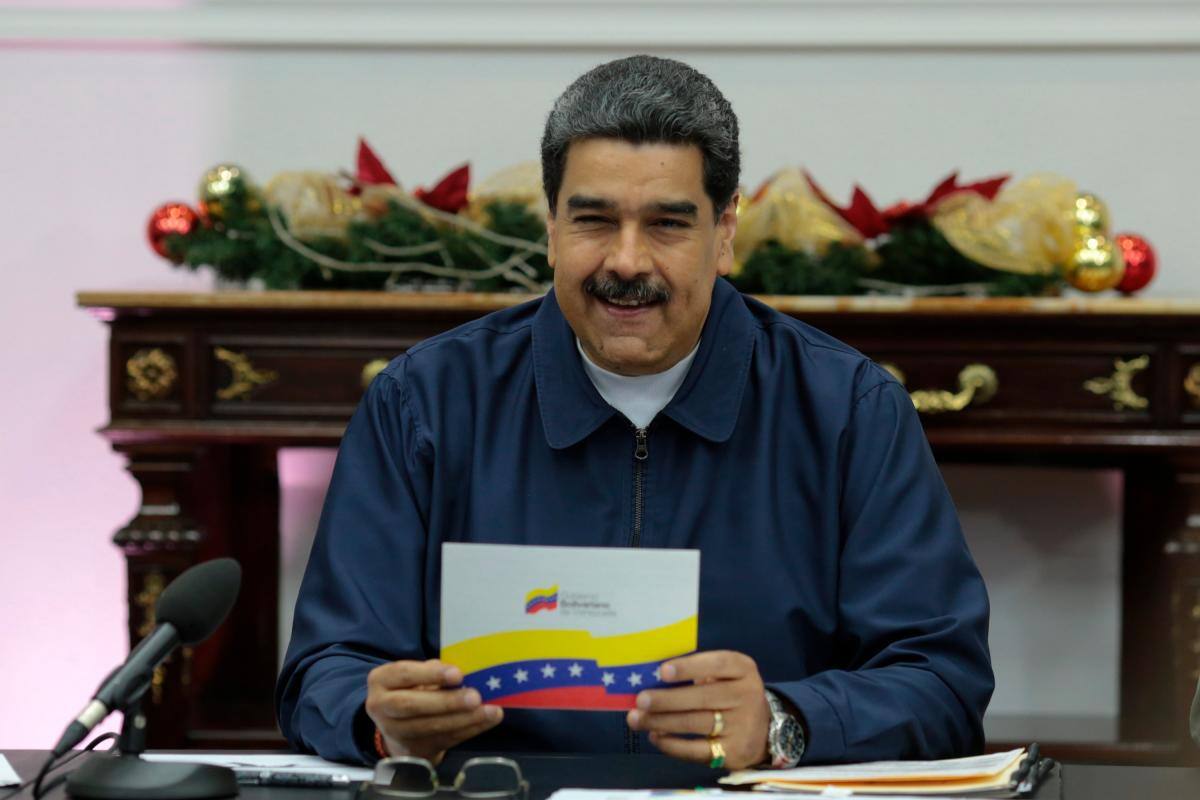 Maduro está dispuesto a restablecer relaciones consulares con Colombia