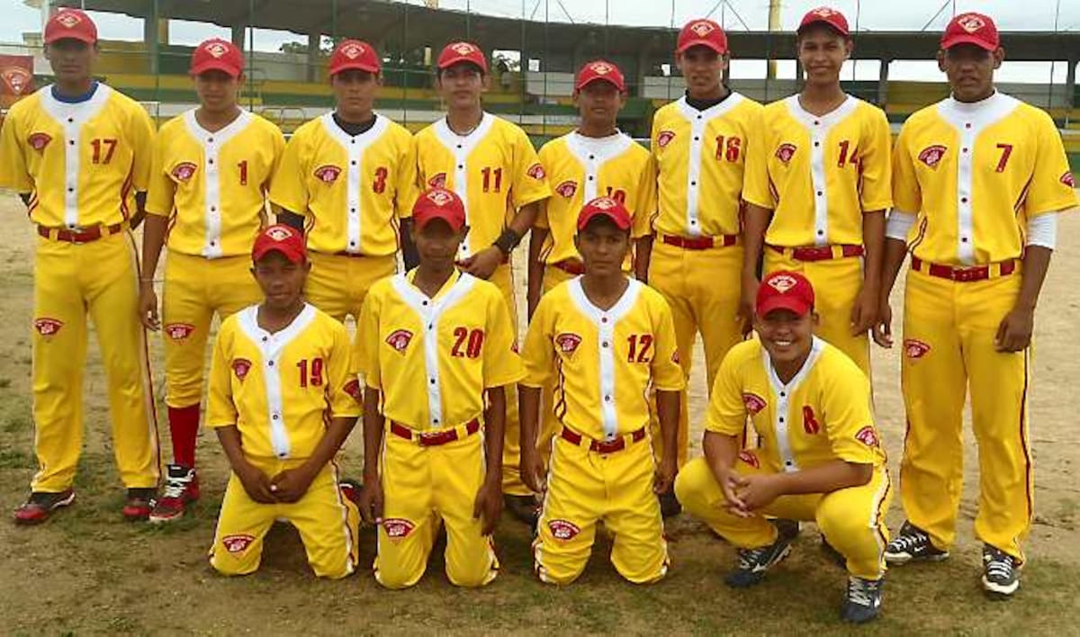 Los Padres de Lorica, divisa que clasificó a la final de la Copa Café Sello Rojo de Béisbol de Córdoba. REACCIÓN DEPORTIVA