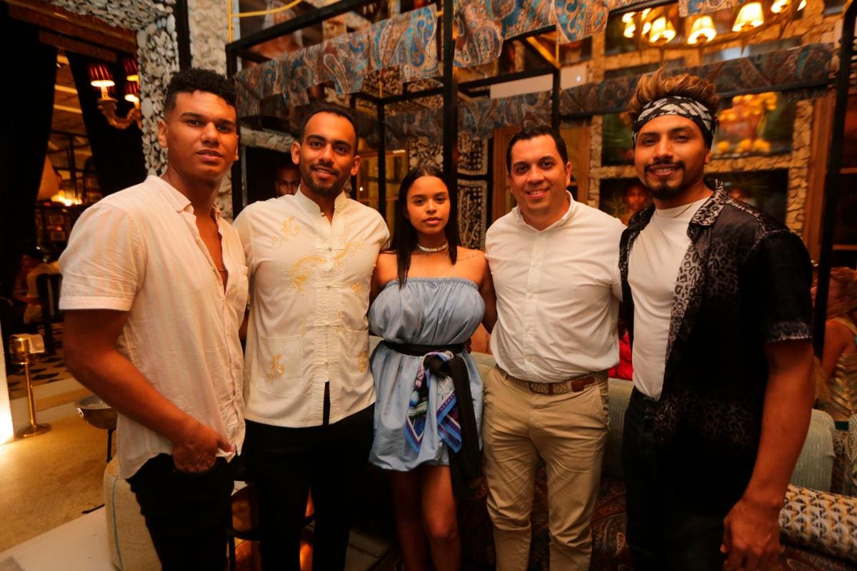 Abel Mendoza, Walter Verbel, Paula Porras, Oscar Uriza y JJ Villarreal.