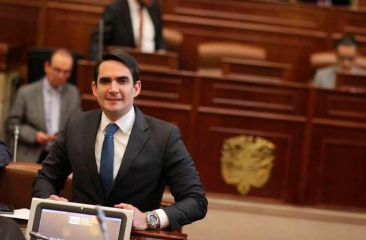 Emeterio Montes, representante