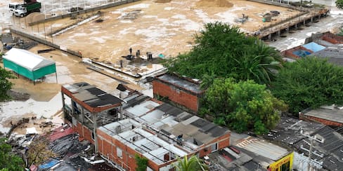 Arrancó la demolición de los 32 comercios desalojados en Chambacú