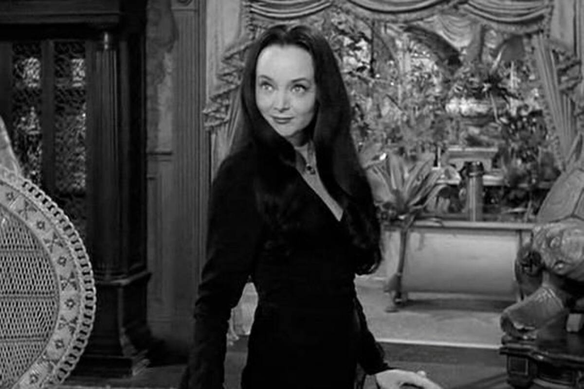 Fotos: así ha cambiado Morticia desde su aparición en 1964