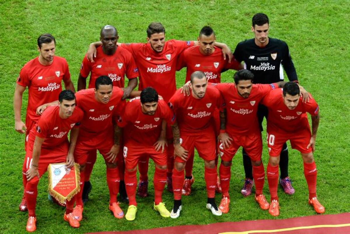 Sevilla busca repetir el título. AFP JANEK SKARZYNSKI