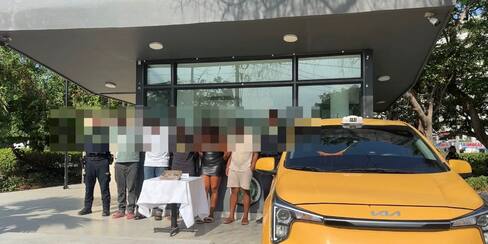Cinco capturados en taxi con un revólver en La Boquilla