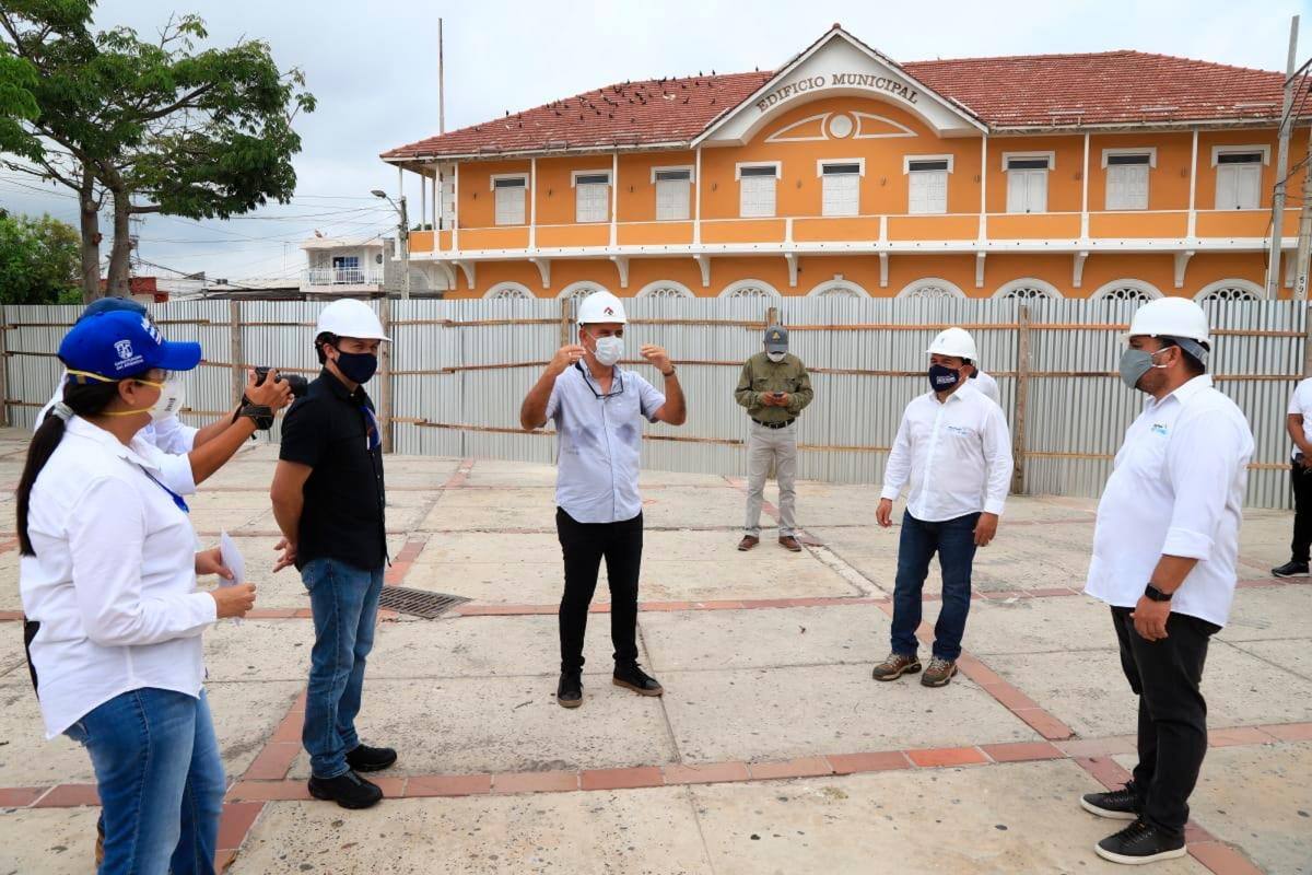 Arrancaron obras de la plaza de Puerto Colombia