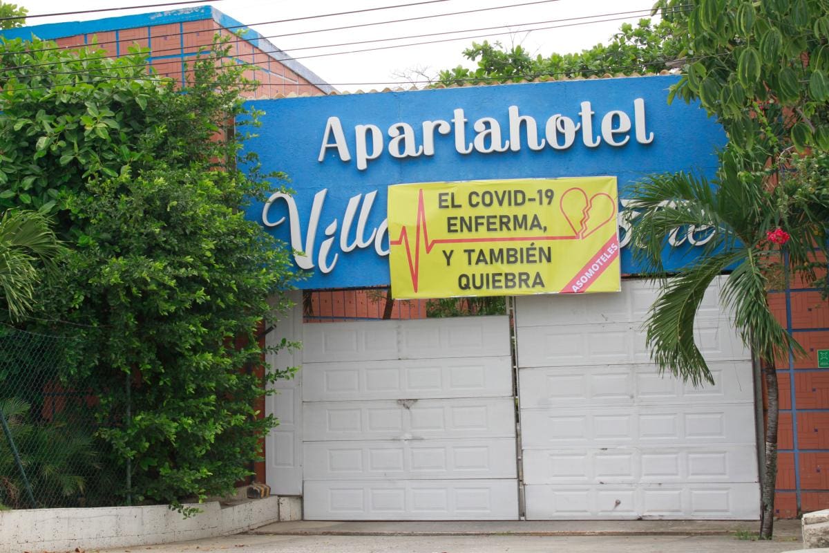 Muchos amores furtivos han permanecido en cuarentena porque no tienen a dónde ir.