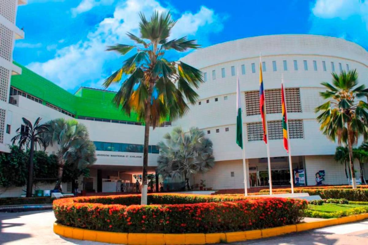 Ecopetrol entrega 25 becas para jóvenes en Cartagena, ¿qué incluyen?
