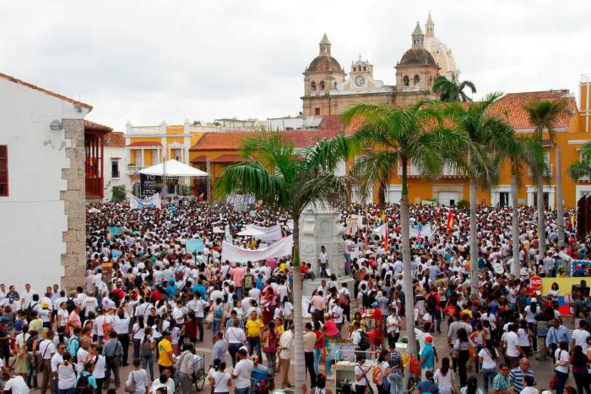Continúan protestas: convocan a plantón este jueves en la Plaza de Aduana