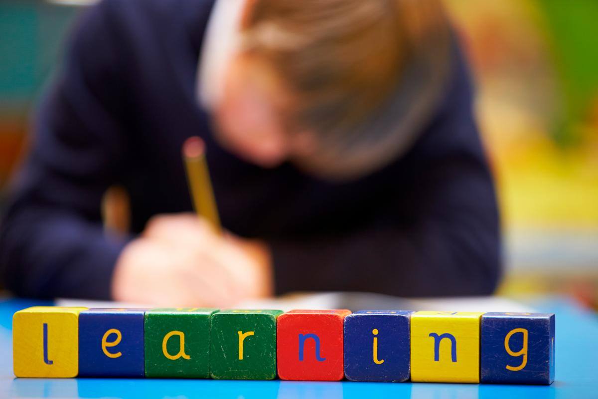 7 beneficios que causa aprender idiomas en la salud de los niños