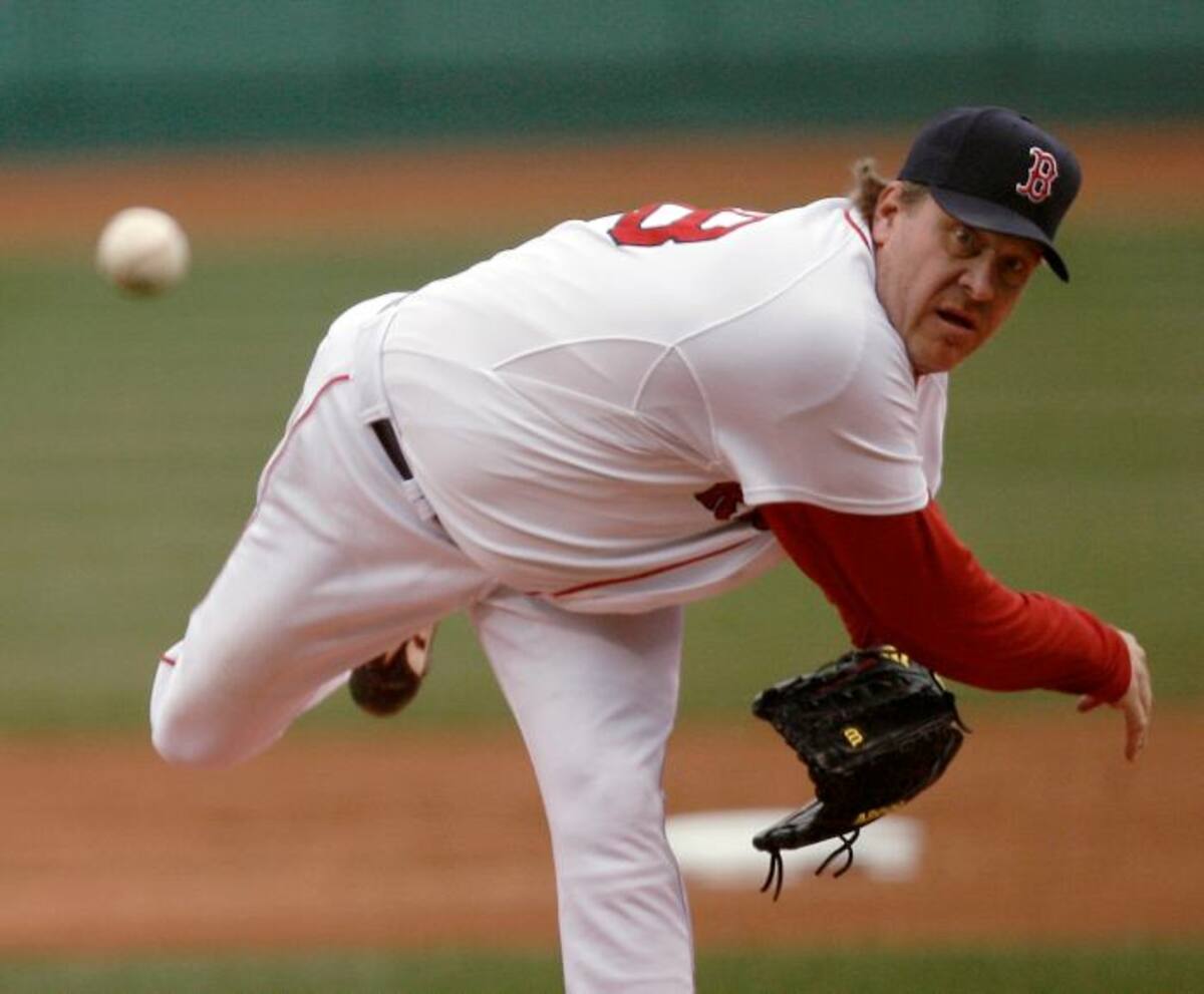Curt Schilling, exlanzador, dijo que padece cáncer. AP