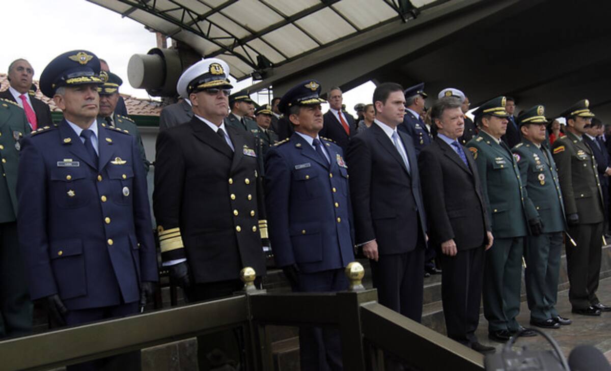 De acuerdo con el texto de la reforma, un delito cometido por un agente de la Fuerza Pública, sólo podría ser conocido y juzgado por la justicia ordinaria. COLPRENSA