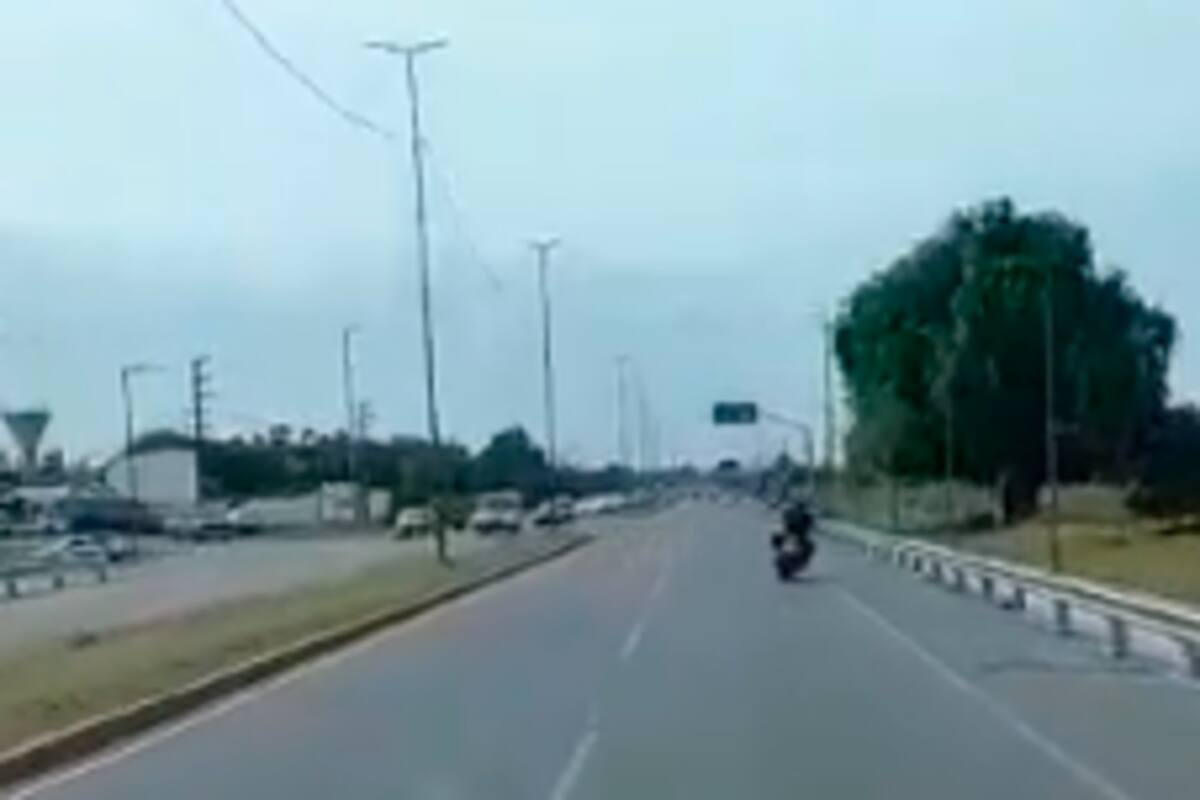 Video: policía se quedó dormido y sufrió un terrible accidente