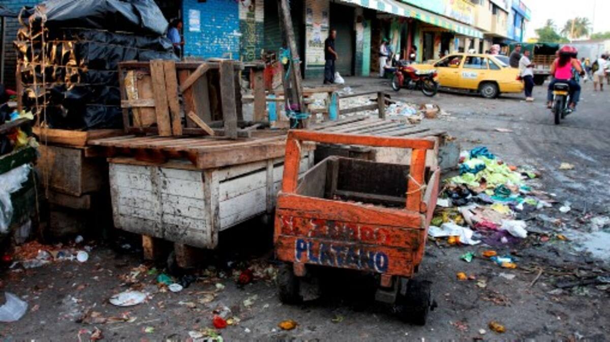En el foro previsto para mañana con los aspirantes a la Alcaldía de Cartagena ellos expondrán sus objetivos en materia ambiental, lo que ineludiblemente implica al Mercado de Bazurto. ZENIA VALDELAMAR-EL UNIVERSAL