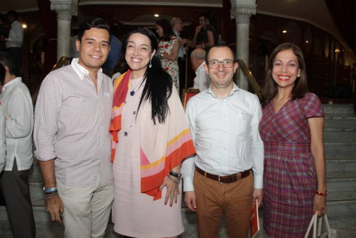 Andrés Rico, Sandra Fonseca, Javier Martínez y Fanny Guerrero. LUIS APARICIO