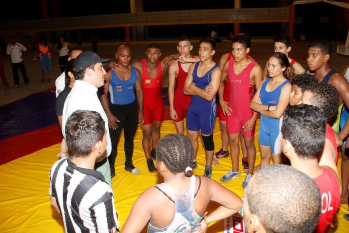 La lucha continuará sus entrenamientos en el Coliseo de Deportes de Combate. ARCHIVO