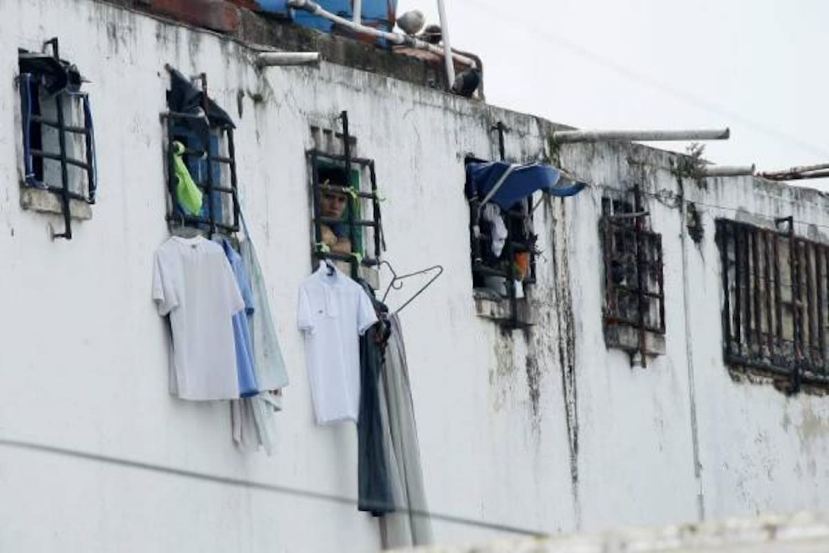 Juez ordena que se estudie la posible existencia de fosas comunes en la cárce La Modelo de Bogotá. Colprensa