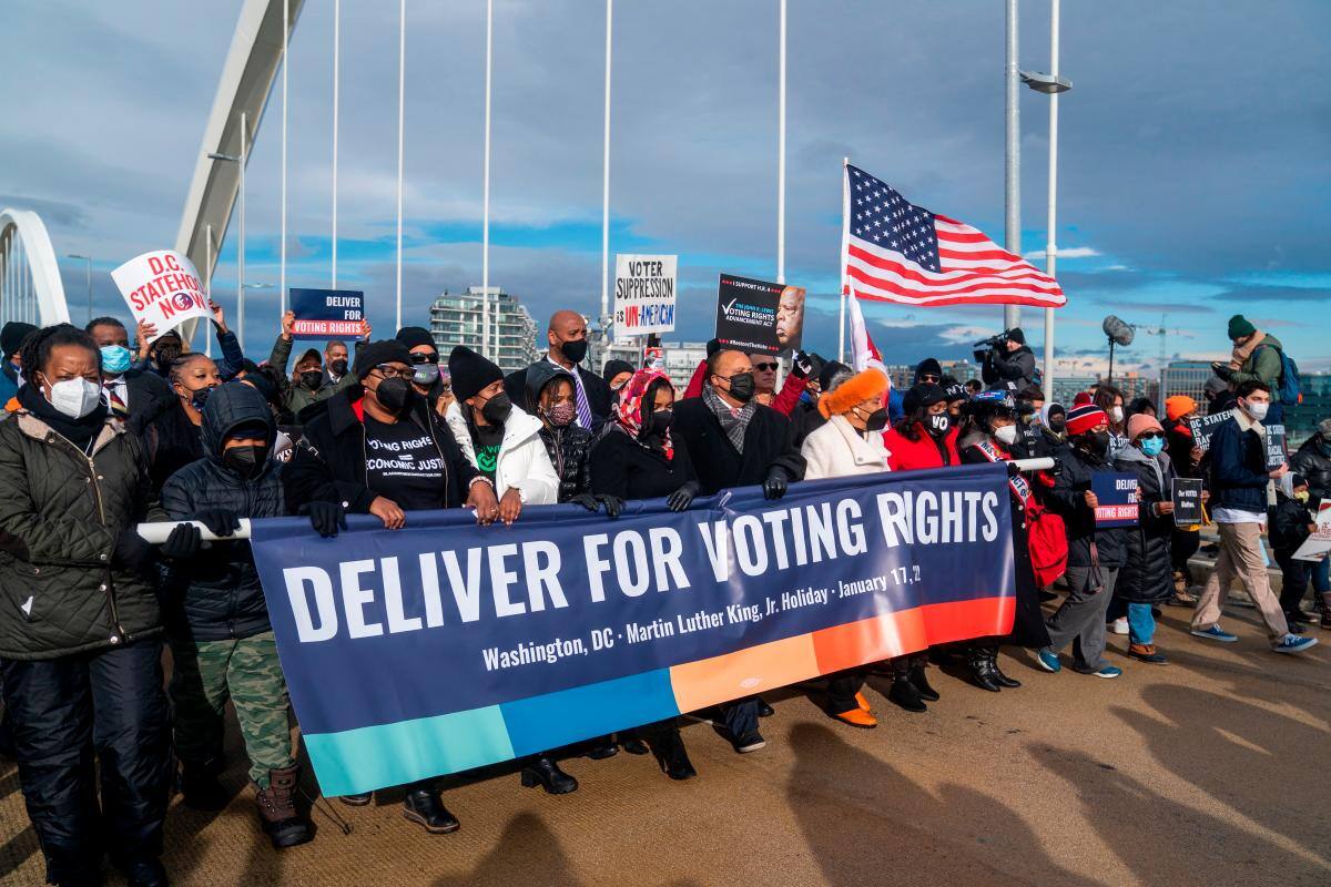 Protestan por el derecho al voto en el Día de Martin Luther King Jr