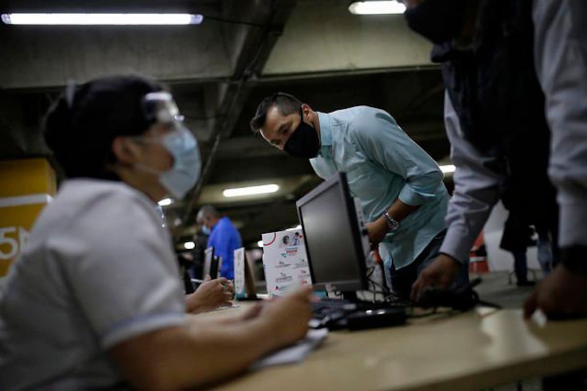 Este domingo en Colombia se aplicaron 32.260 dosis contra el COVID-19