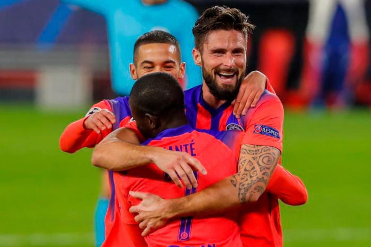 Giroud, con un póker (0-4), pone al Chelsea en octavos de Champions