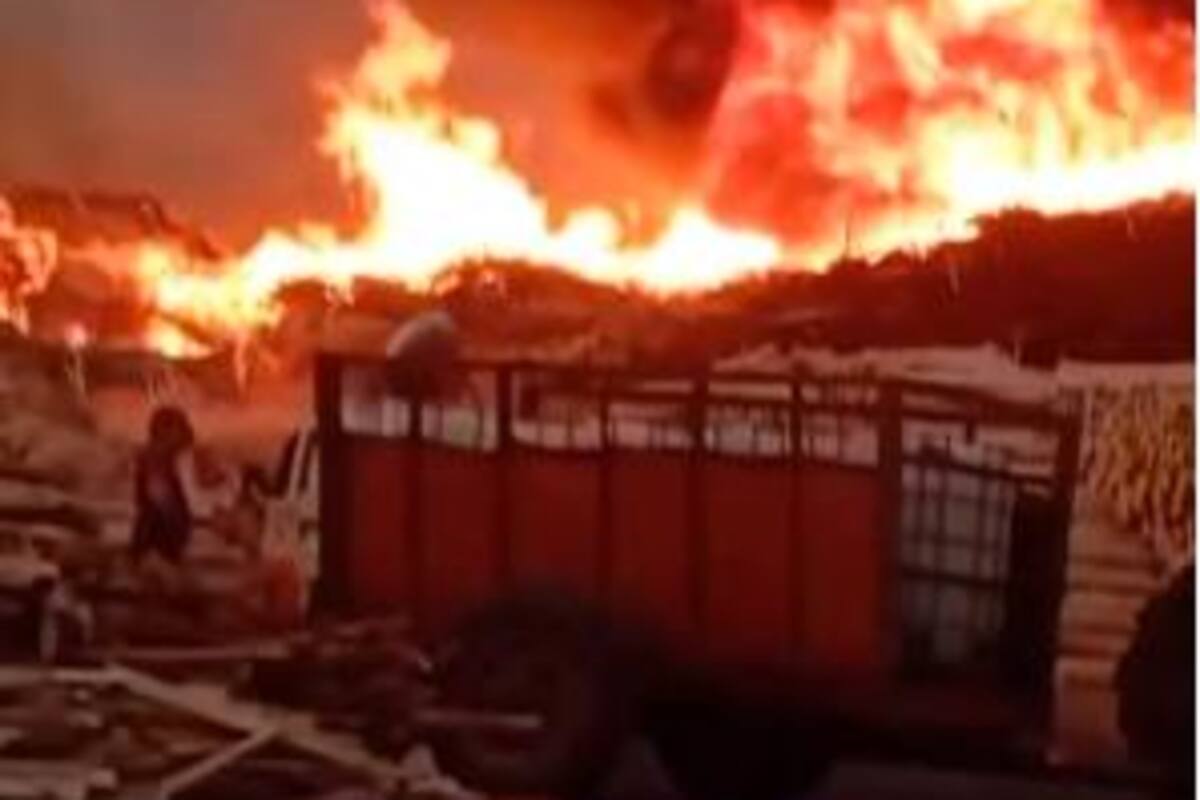 Fuerte incendio en Zambrano, Bolívar