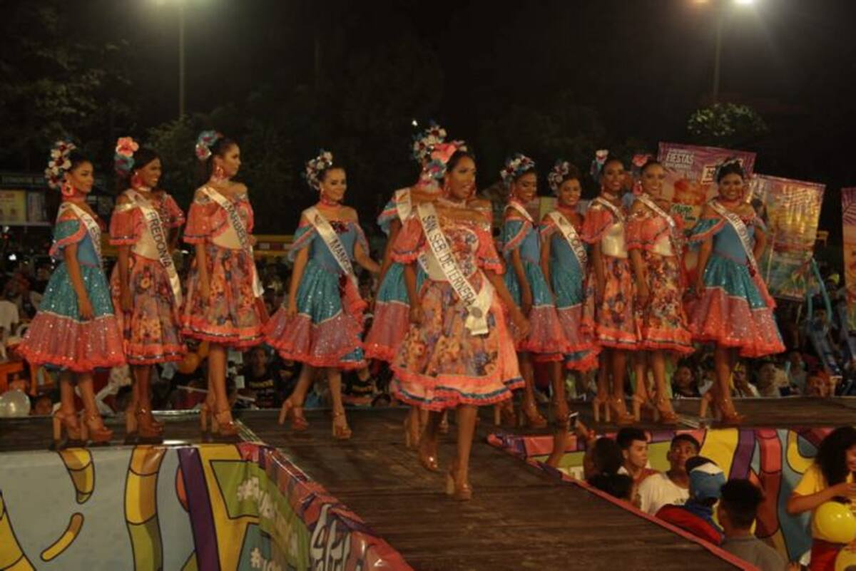 Las aspirantes lucieron un atuendo en homenaje a la danza Merecumbé, diseñado por Diana Rolando. Luis Herrán.