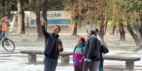 “Parecía nieve”: así quedaron las calles de Bogotá tras fuerte granizada