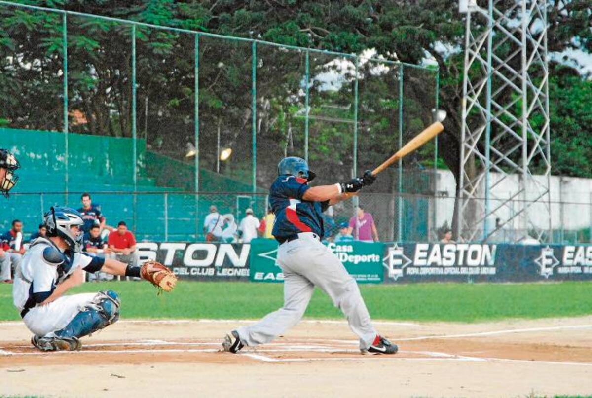 Hoy, se juega otra fecha más del Torneo de Sóftbol Masculino, del municipio de Sahagún.