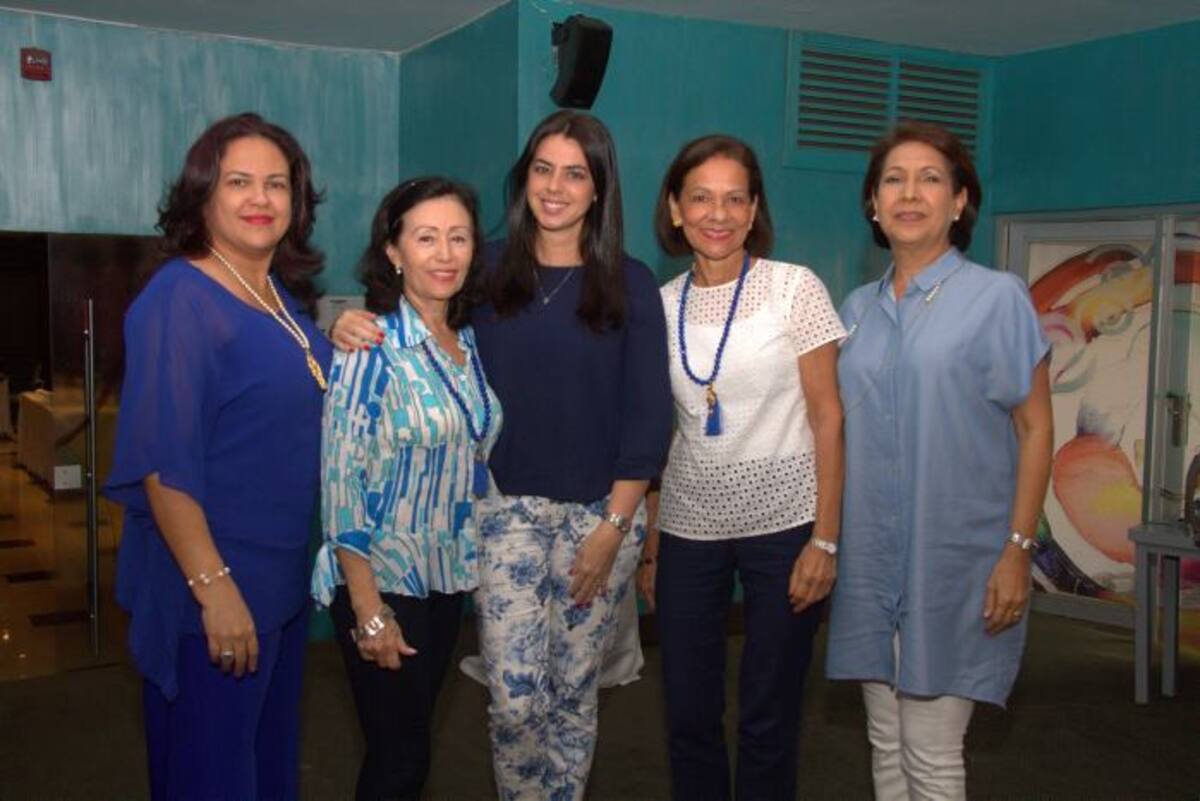 Tatiana Medina, Bertha Torres, Luly Parra, Pía de Carvajales y Mercedes Guardo. MARUJA PARRA - EL UNIVERSAL