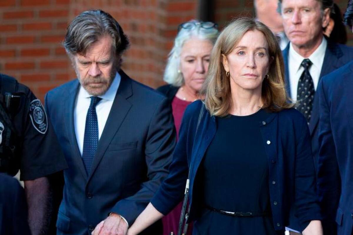 Actriz Felicity Huffman es enviada a la cárcel por sobornos a universidad