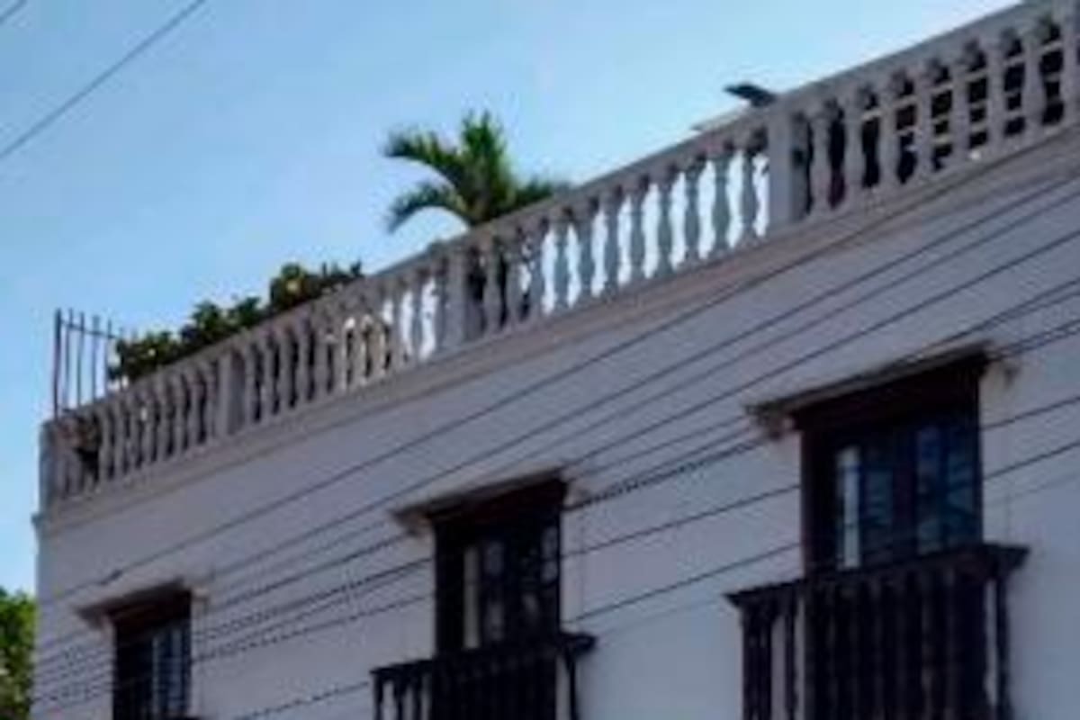 Controversia por supuesta conexión ilegal de energía de un hotel en Getsemaní