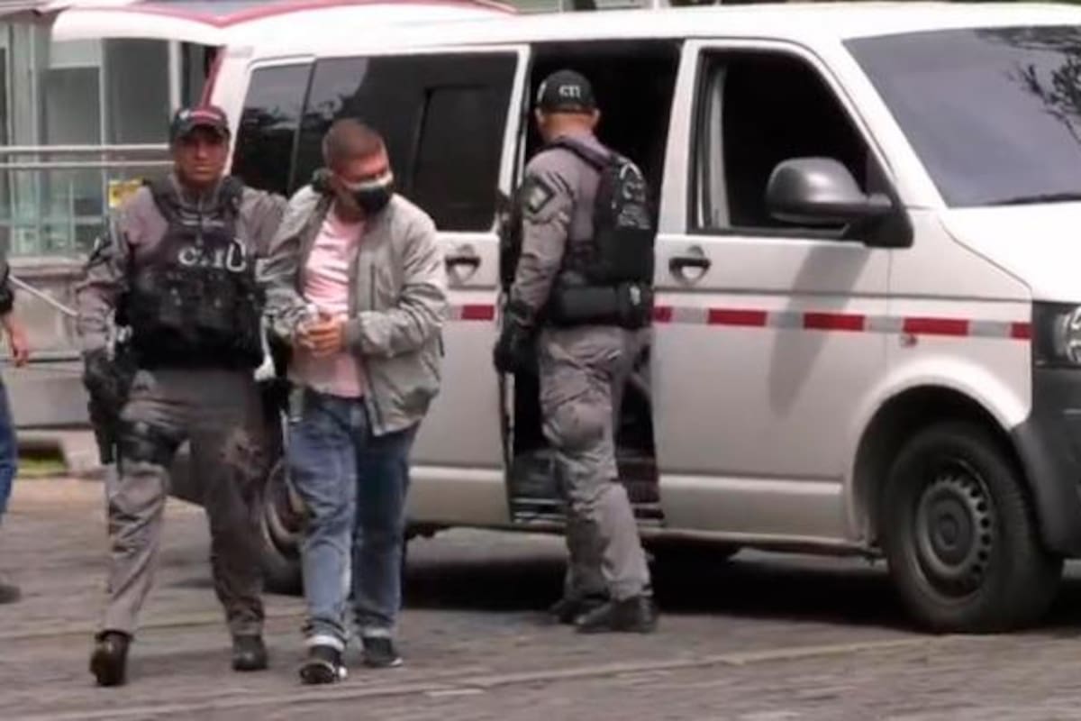 Video: A La Picota, seis de los policías imputados por masacre de Chochó