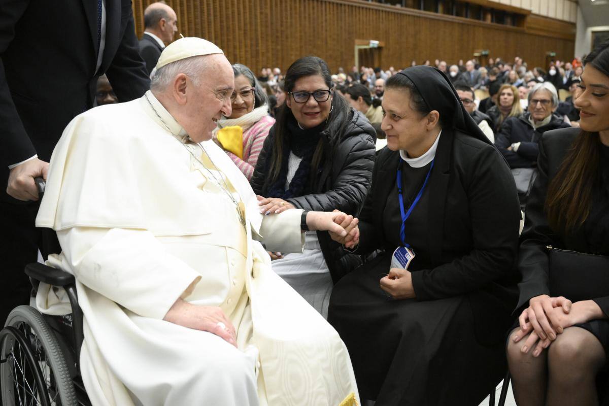 Papa Francisco conoce la labor de Fundación Villa Bernarda con afectados por lepra