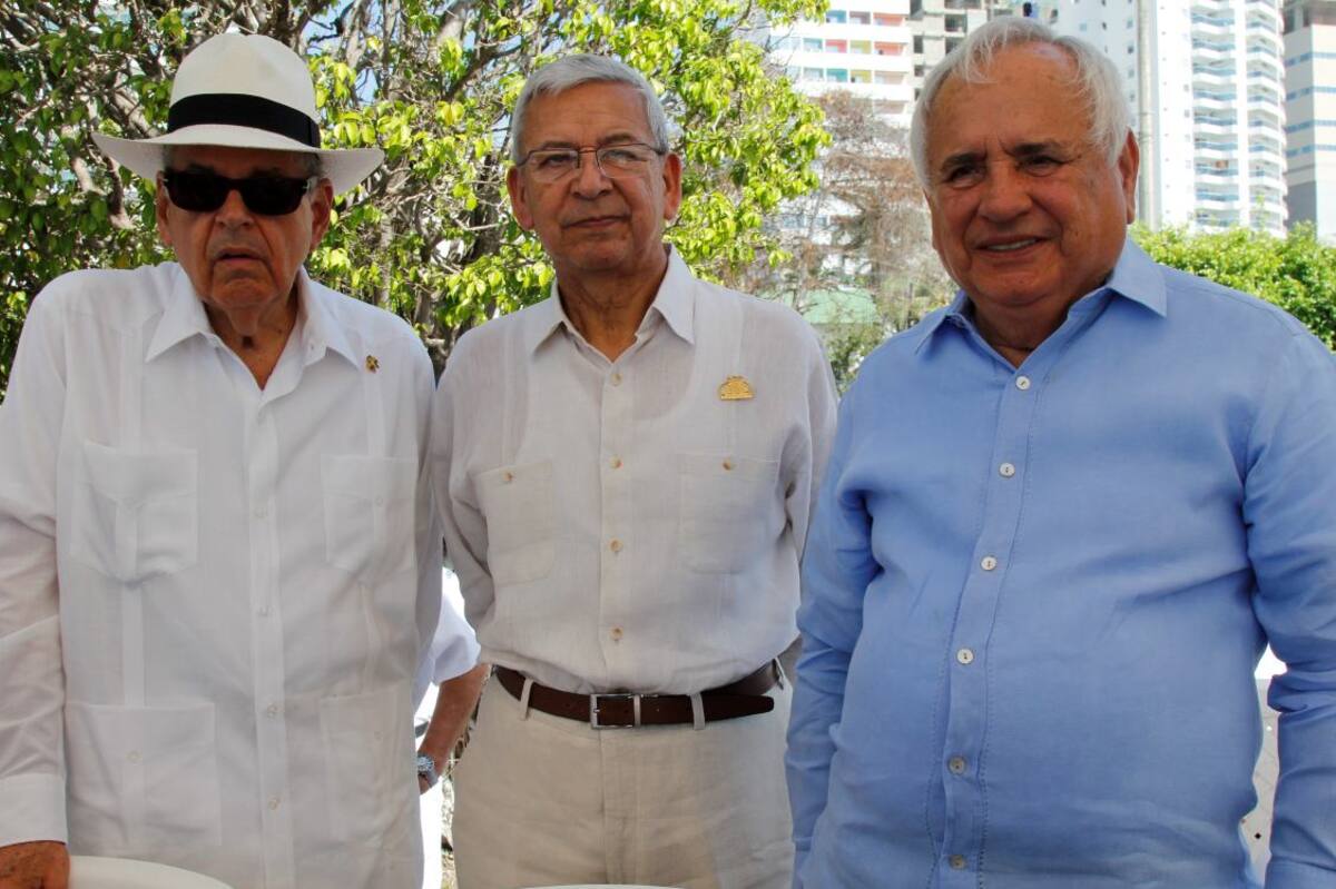 Raimundo Angulo Pizarro, Mauricio Soto y Alfonso Salas.