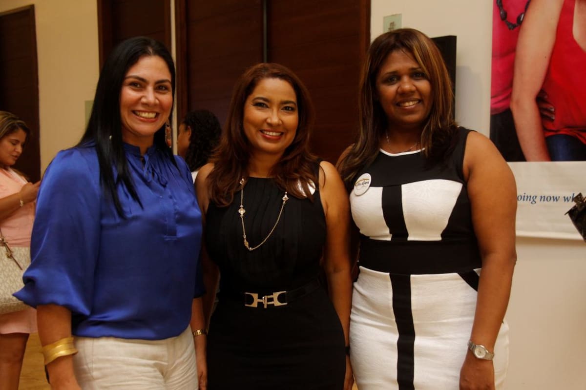 Viviana Blel, Ana López y Angélica Rodríguez.